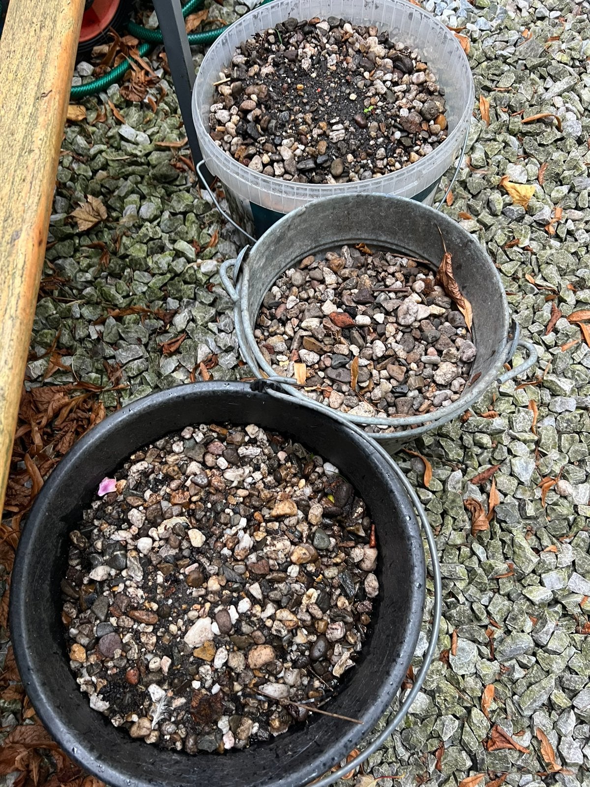 Gratis ophalen grind (excl. enmers), Tuin en Terras, Ophalen, Zo goed als nieuw