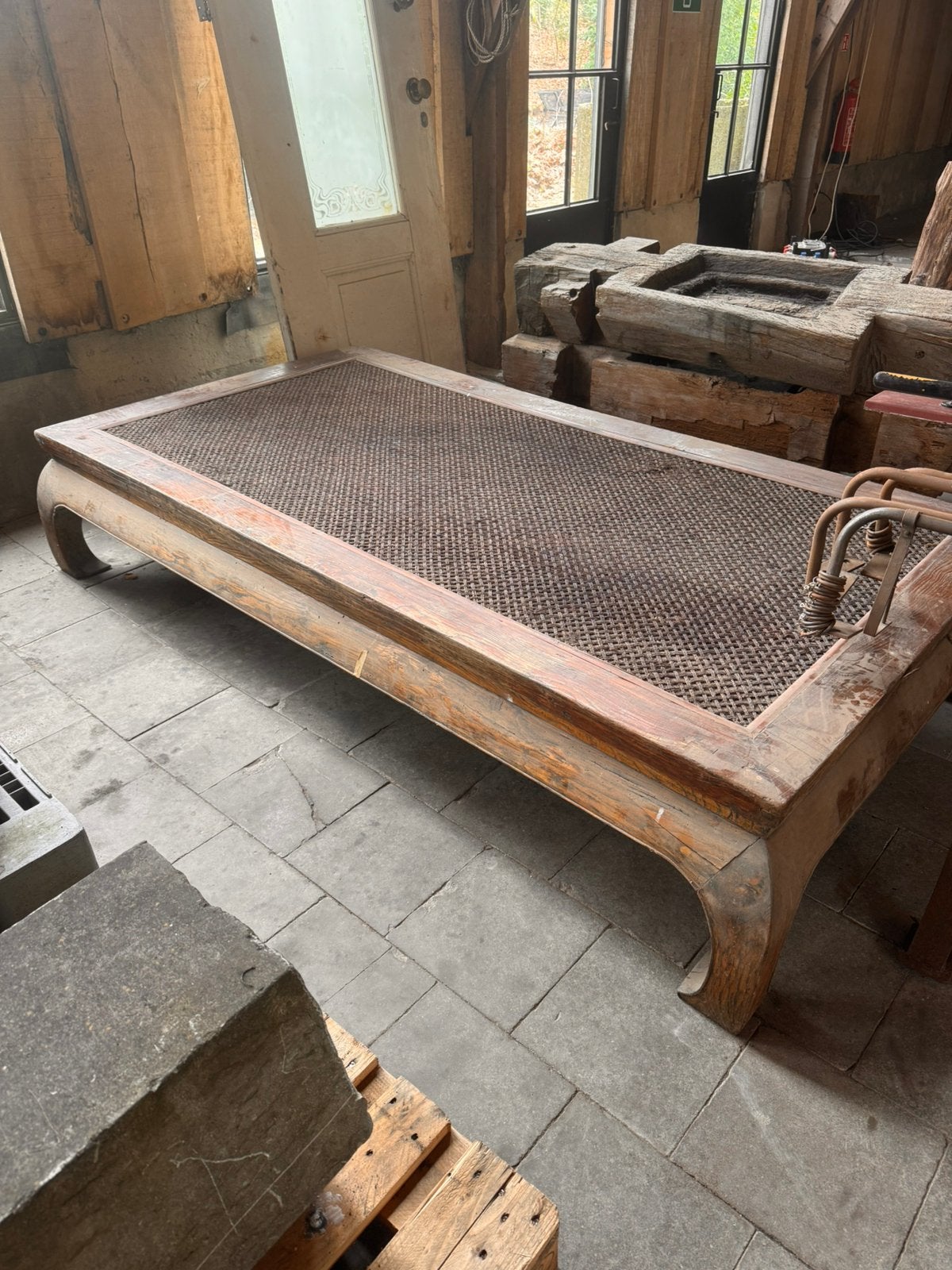 Opium tafel, Ophalen, Gebruikt, Hout