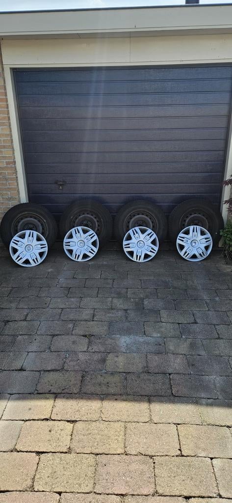 Renault kadjar stalen velgen met Bridgestone winterbanden, Ophalen, Gebruikt, Renault