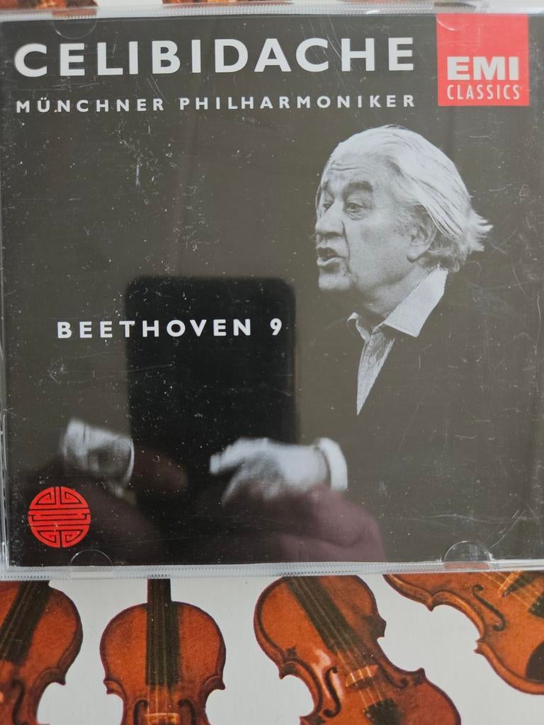 Beethoven 9e Symfonie - Celibidache, Münchner Philharmoniker, Cd's en Dvd's, Ophalen of Verzenden, Classicisme, Zo goed als nieuw
