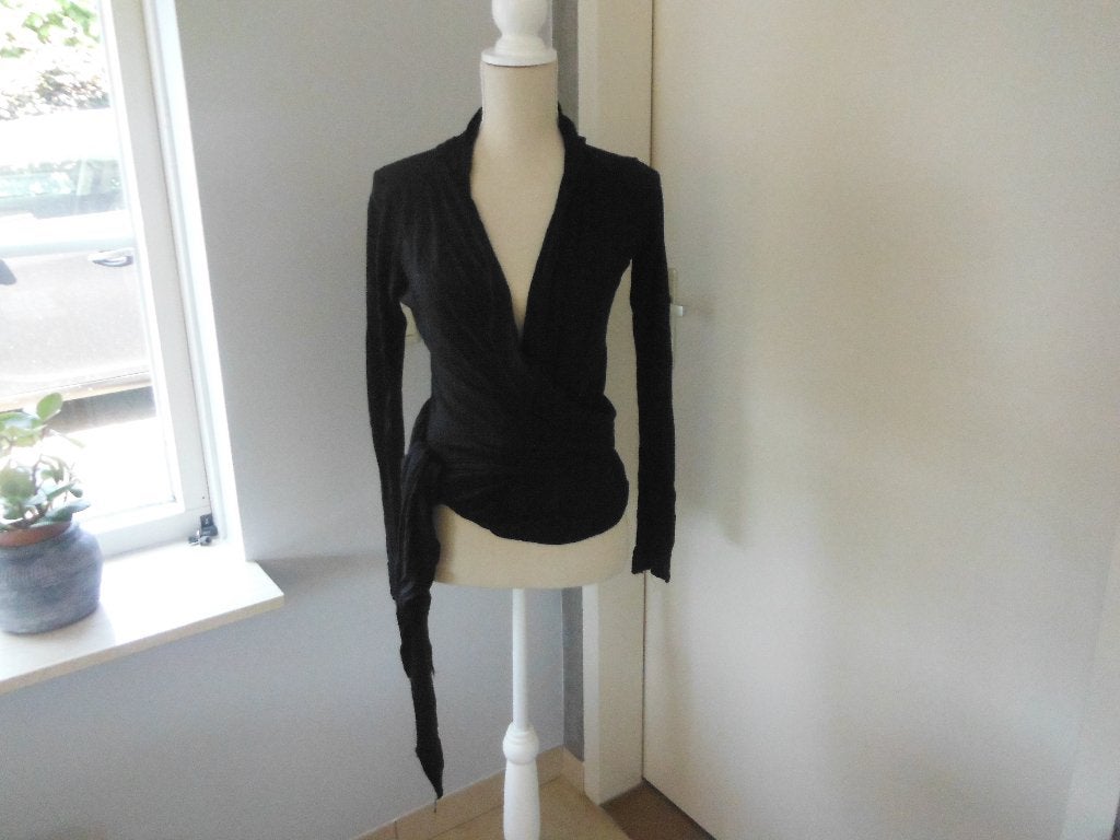 zwart wikkel vest van Perla Nera, one size, Verzenden, Zwart, Gedragen, Maat 38/40 (M)