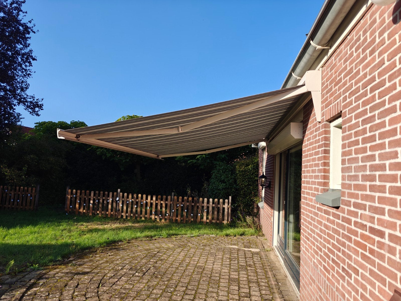 Elektrisch knikarmscherm 440 cm breed - SunCirkel, Ophalen, Elektrisch, Zo goed als nieuw, 250 cm tot 450 cm