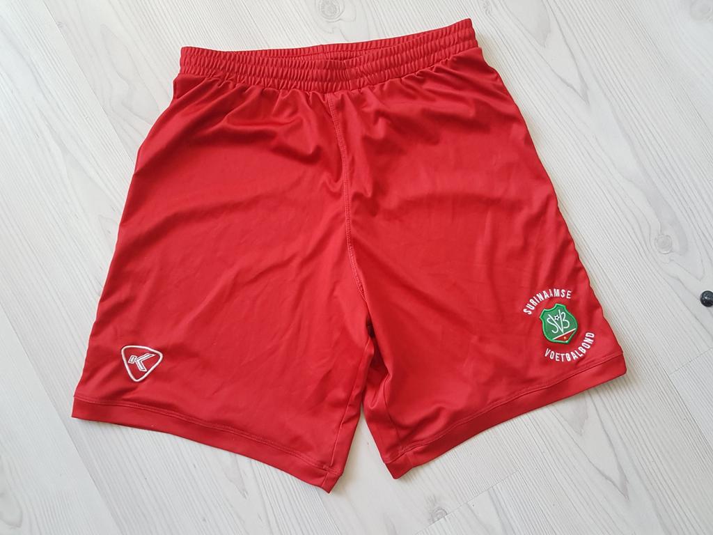 Suriname heren voetbalshort in size medium, Ophalen of Verzenden, Zo goed als nieuw, Broek