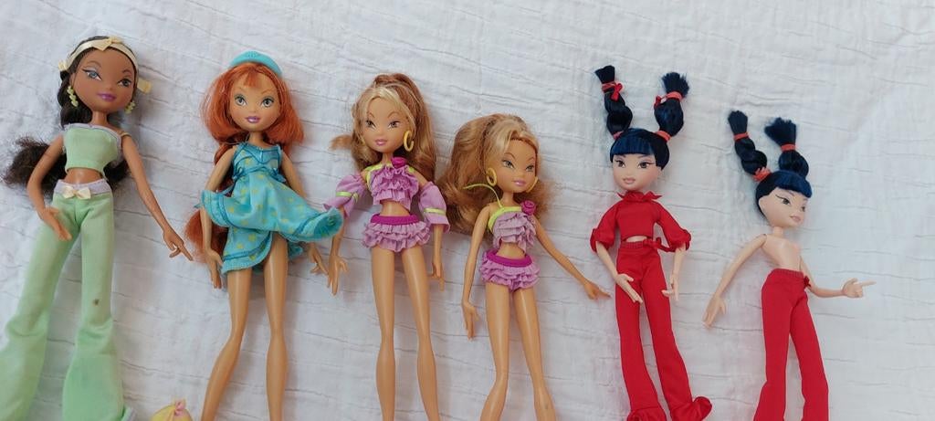 Winx pyjama slumber barbie doll samen of apart, Verzamelen, Ophalen of Verzenden, Zo goed als nieuw, Pop