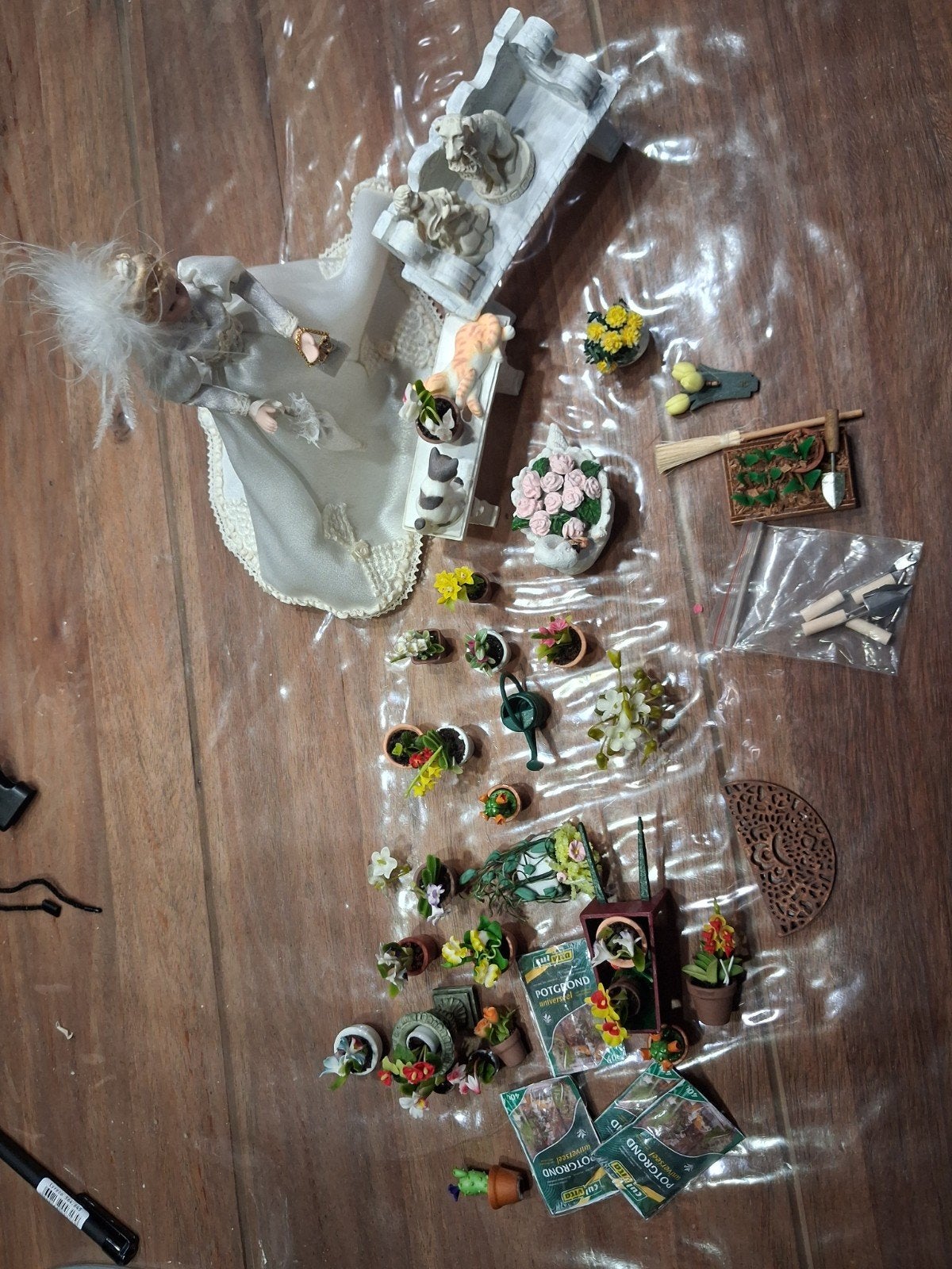 Complete Miniatuur Poppenhuis Tuin Set met Bruidspop, Ophalen of Verzenden, Zo goed als nieuw, Meisje