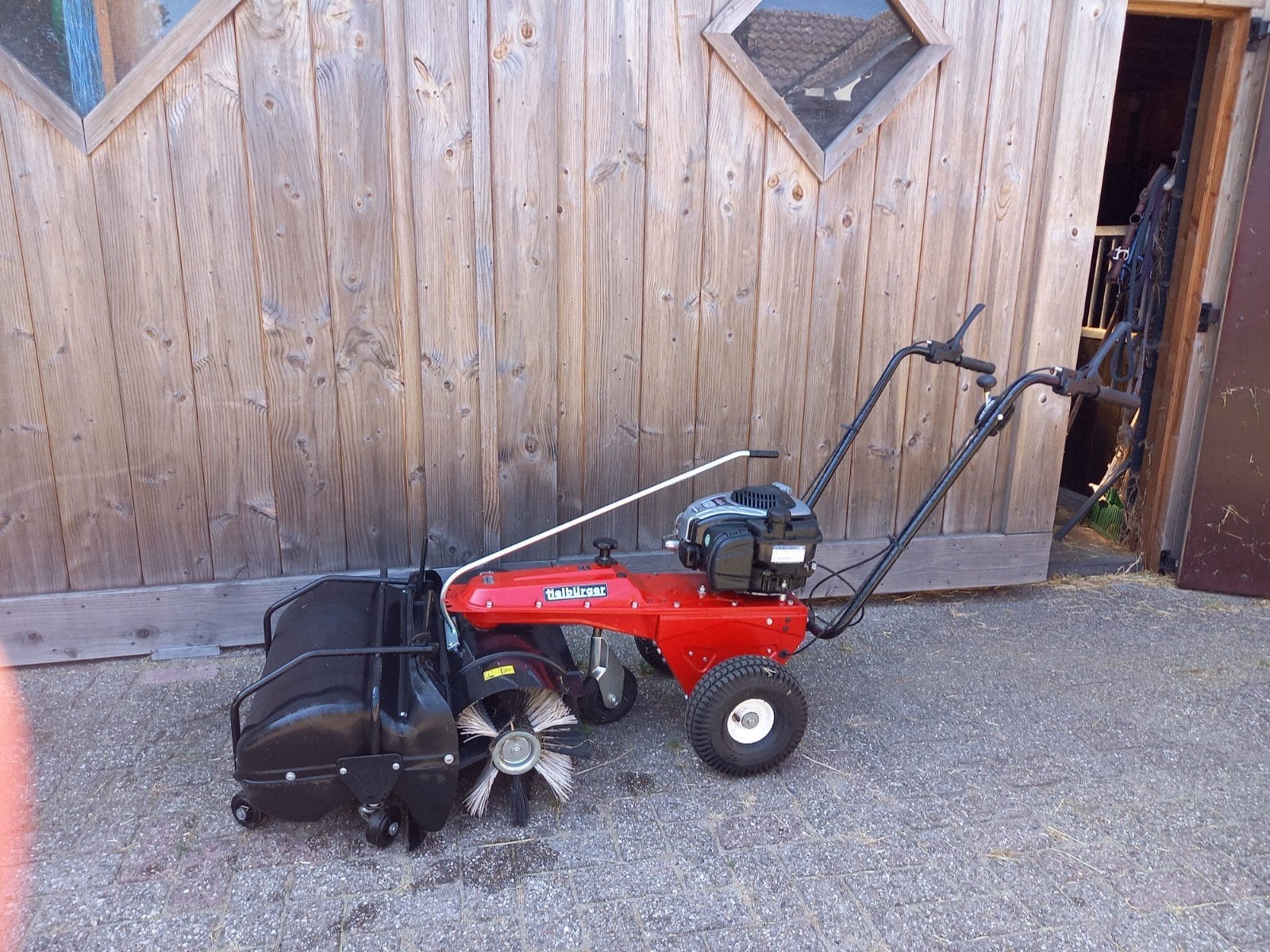 Tielbürger tk17 veegmachine met Briggs & Stratton motor, Tuin en Terras, Veegmachines, Ophalen, Zo goed als nieuw, Tielbürger