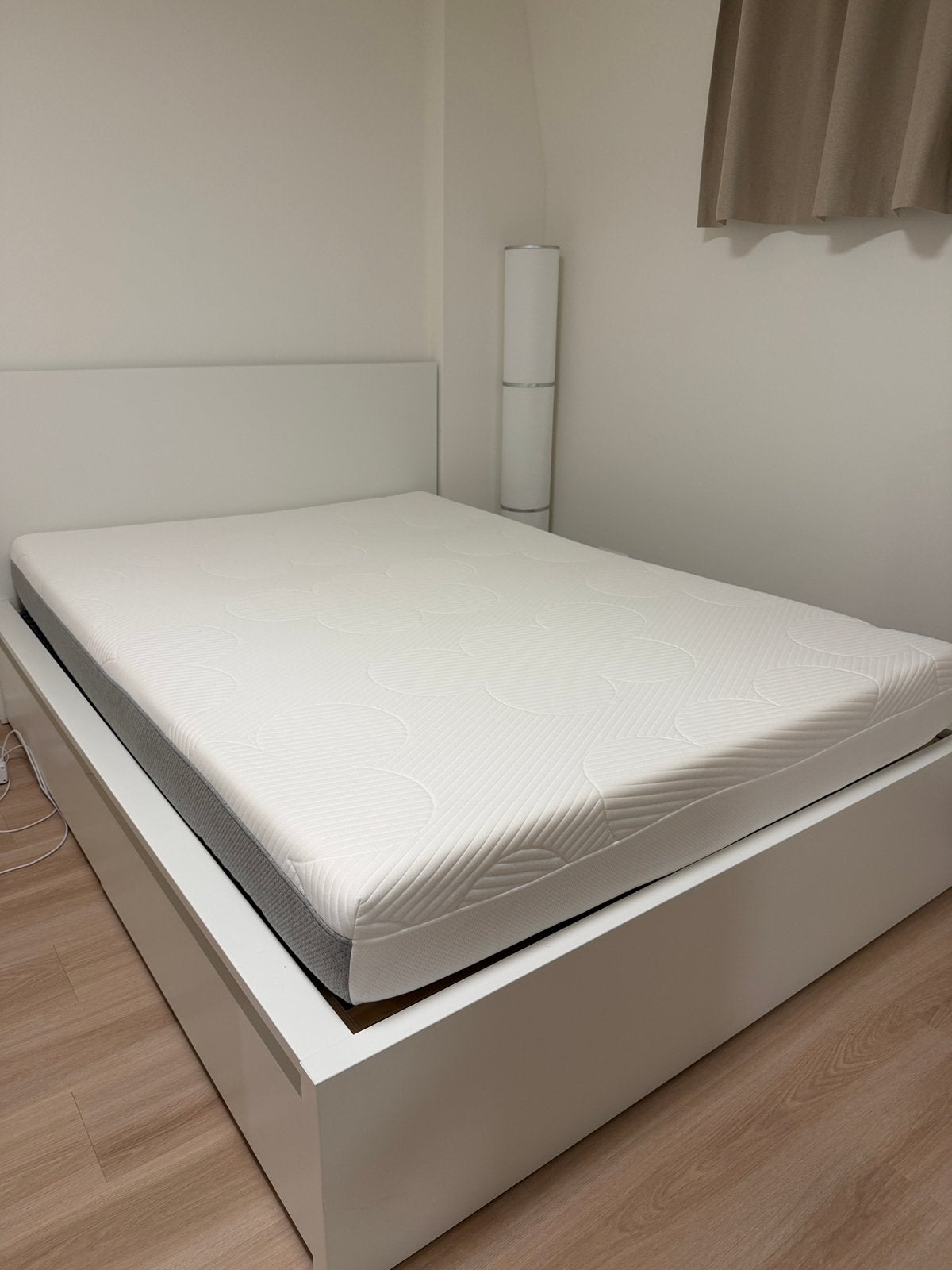 IKEA Bed met matras - Zo goed als nieuw, Ophalen, Wit, Tweepersoons, 140 cm