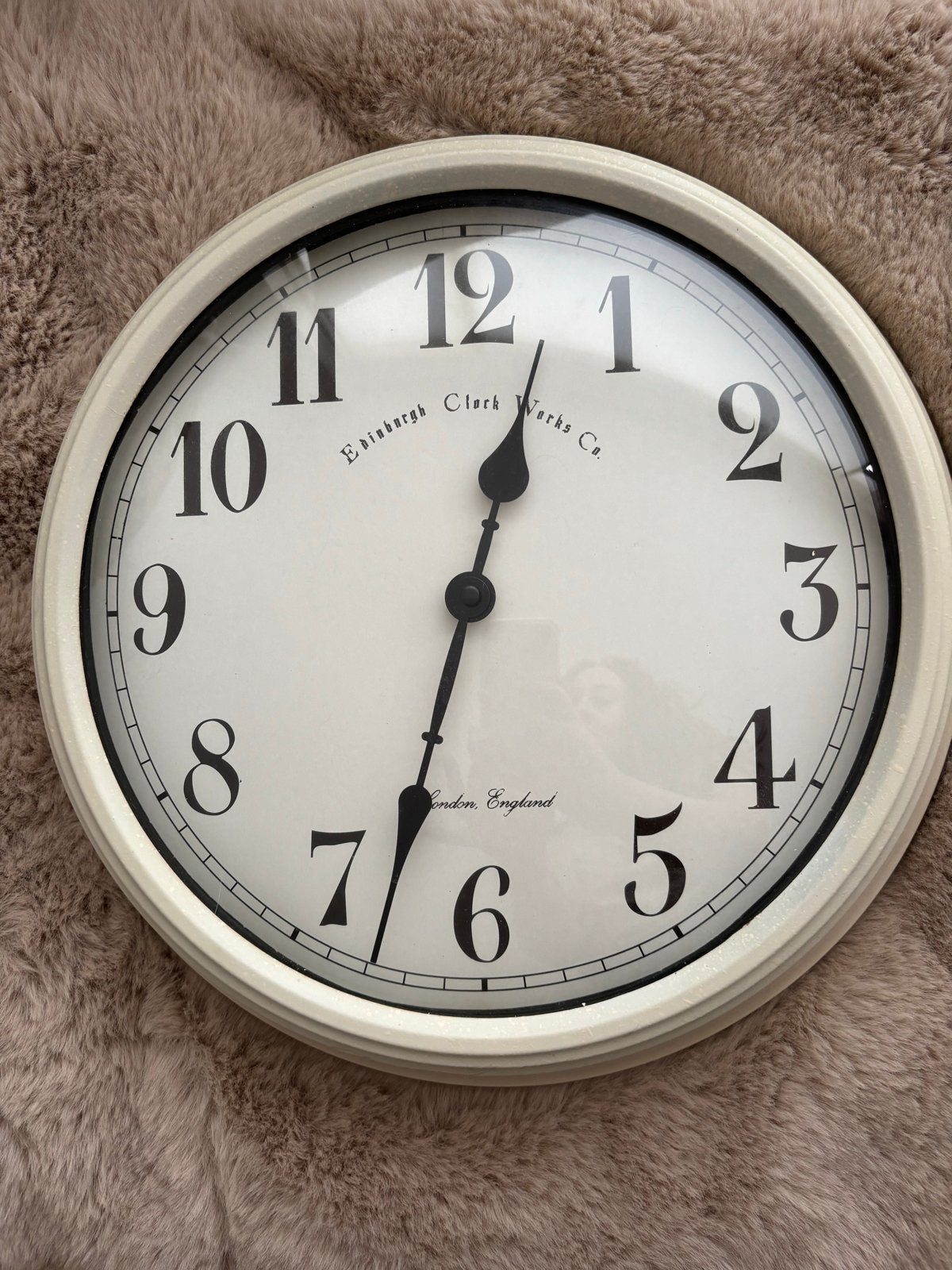 Witte Wandklok - Edinburgh Clock Works Co. London, Ophalen, Wit, Analoog, Werkt op batterijen