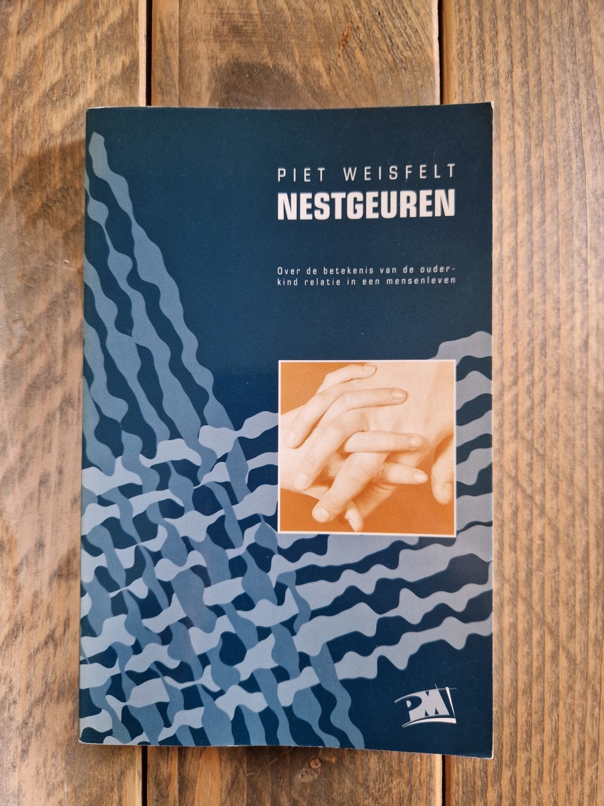 Nestgeuren - Piet Weisfelt, Boeken, Ophalen of Verzenden, Gelezen, Piet Weisfelt