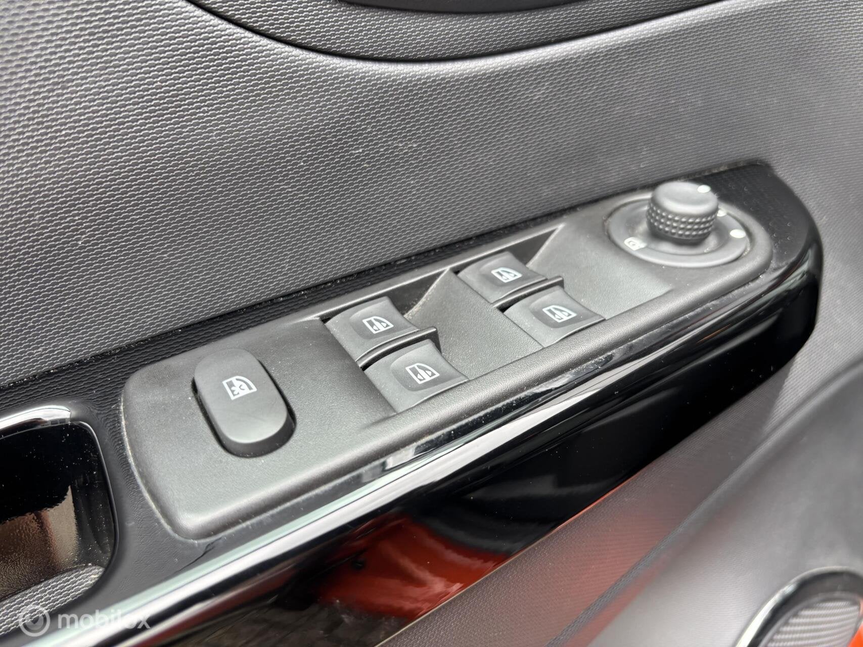 Foto 20 van Renault Captur 0.9 TCe Dynamique Uitvoering _ 1Ste Eigenaar