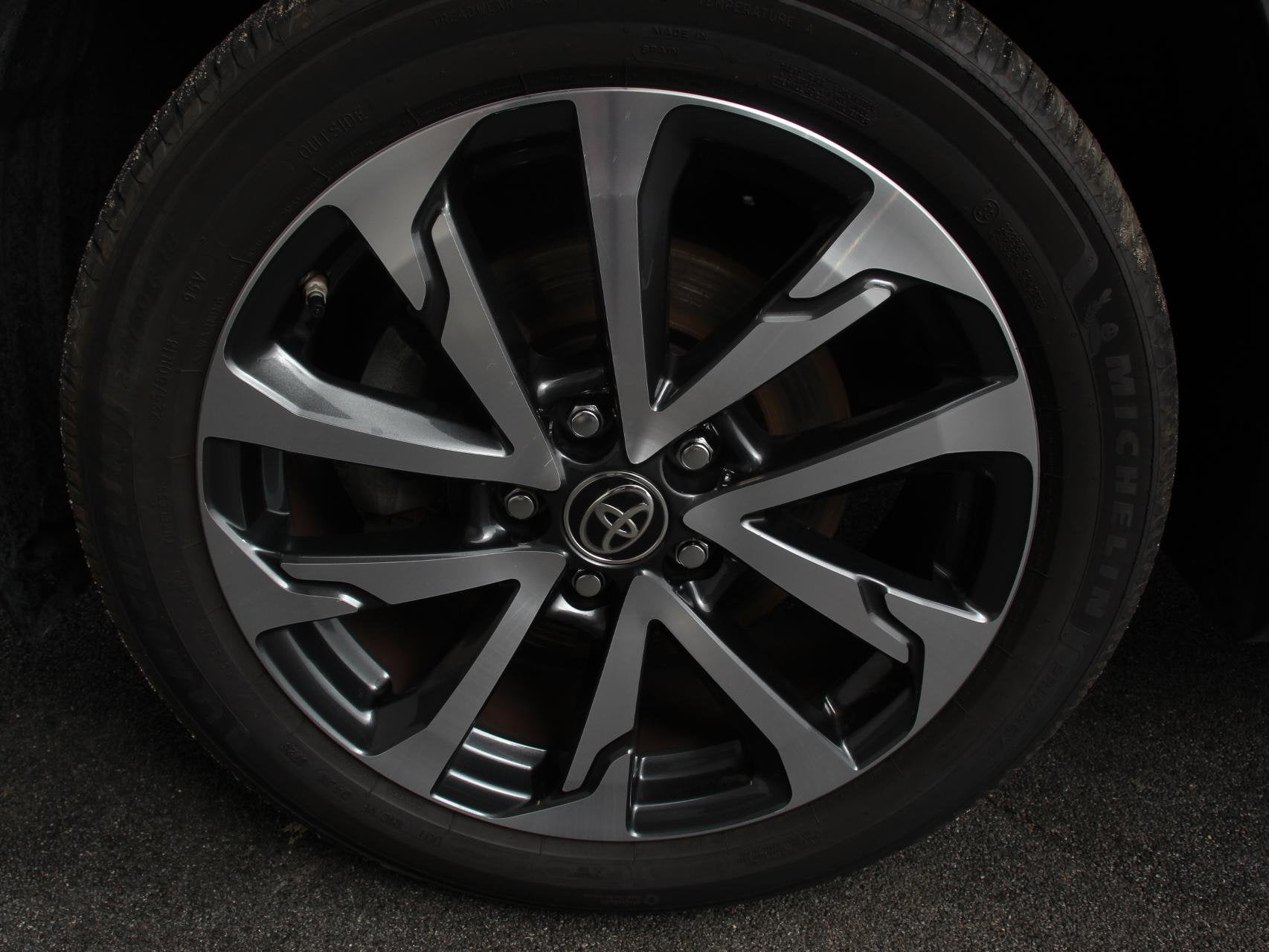 Toyota Corolla Cross Hybrid 200 Style Automaat Climate contr, Gebruikt, 4 cilinders, Leder en Stof, Bedrijf