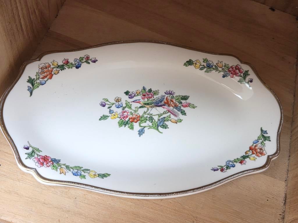 Ovale schaal met vogel en bloemen Petrus Regout, Ophalen of Verzenden