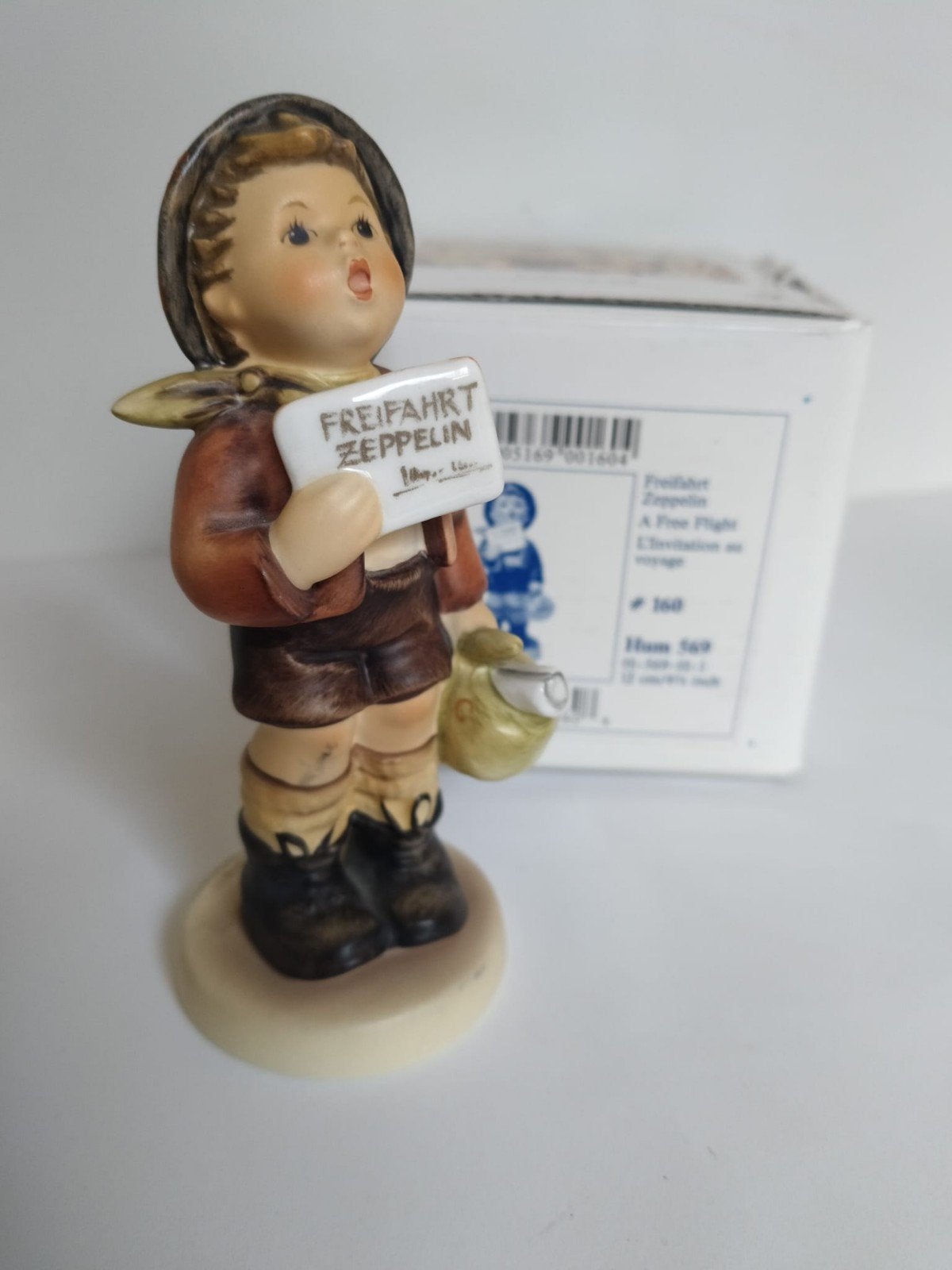hummel goebel beeldje 569, Verzamelen, Ophalen of Verzenden, Zo goed als nieuw, Hummel