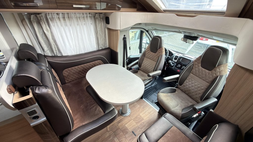Zeer nette Knaus Sun Ti 650MG Platinum Selection '2018 51dkm, Caravans en Kamperen, Luifel, Koelkast, Ringverwarming, Fiat