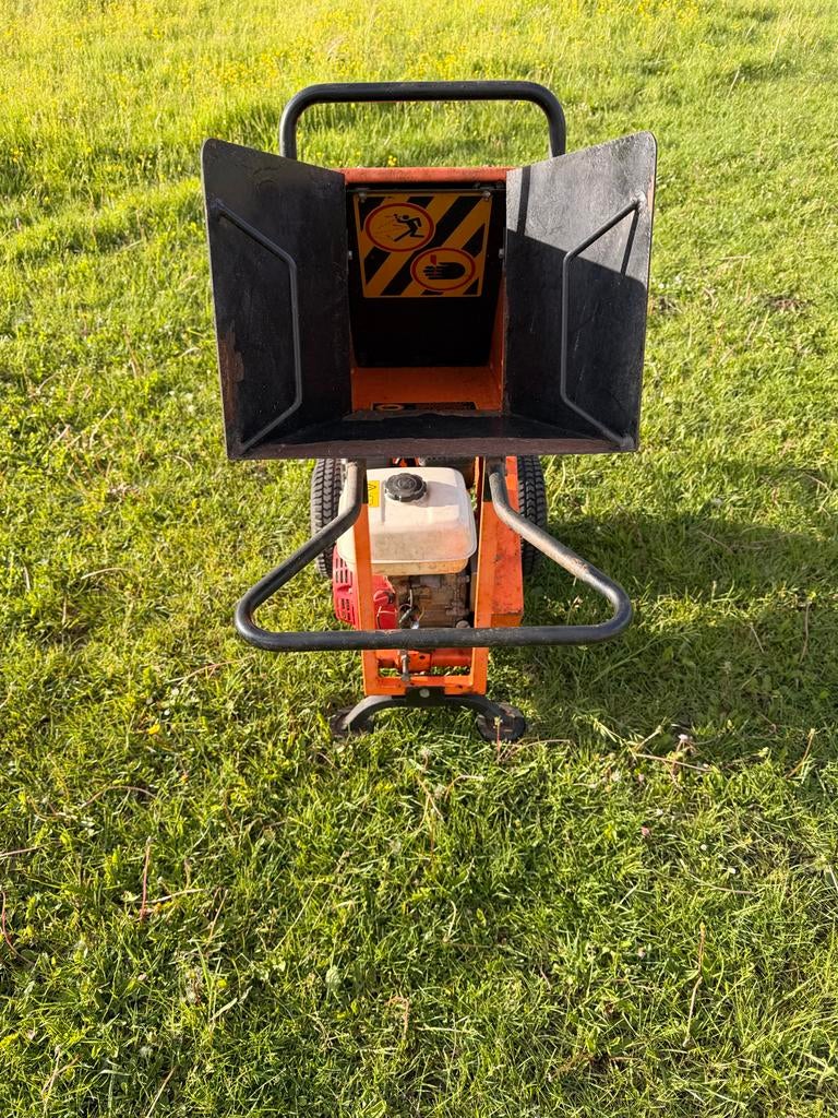 Eliet Minor hakselaar met nieuwe carburator, Tuin en Terras, Ophalen of Verzenden, Gebruikt, Benzine, Eliet / Honda