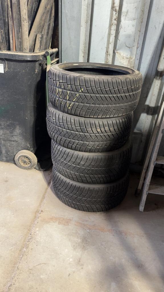 225/40r18 vredestein nieuwstaat, Auto diversen, Ophalen