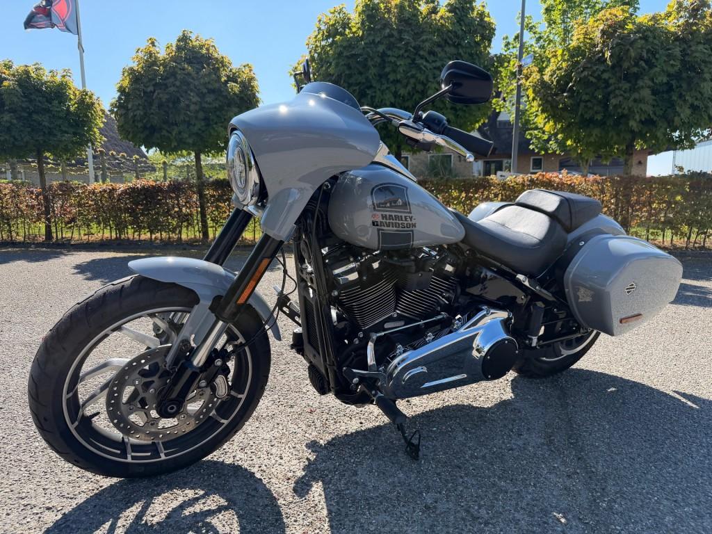 Harley-davidson sportglide BTW  5HD org NL, Bedrijf, Overig, Customerservice@harley-davidson.com, 3700 W. Juneau Avenue, Milwaukee, WI 53208, USA