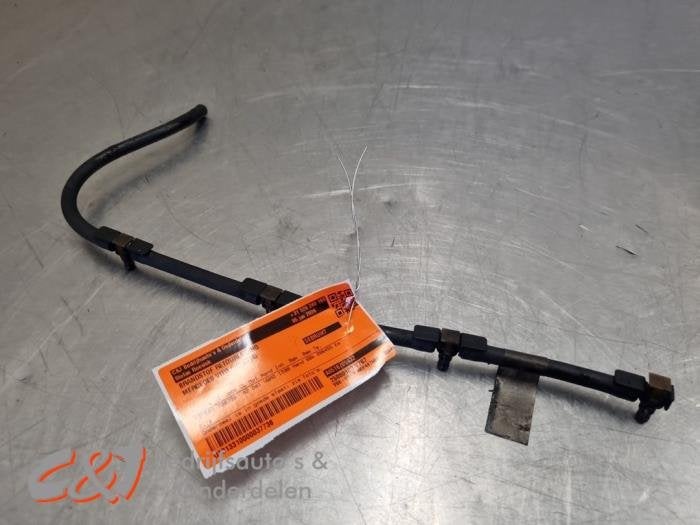 Brandstof retourleiding van een Mercedes Vito, Auto-onderdelen, Gebruikt, -, Ophalen of Verzenden, -