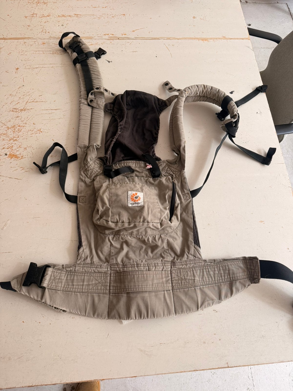 Gratis Ergobaby draagzak, Buik of Rug, Zo goed als nieuw, Draagzak, Ophalen