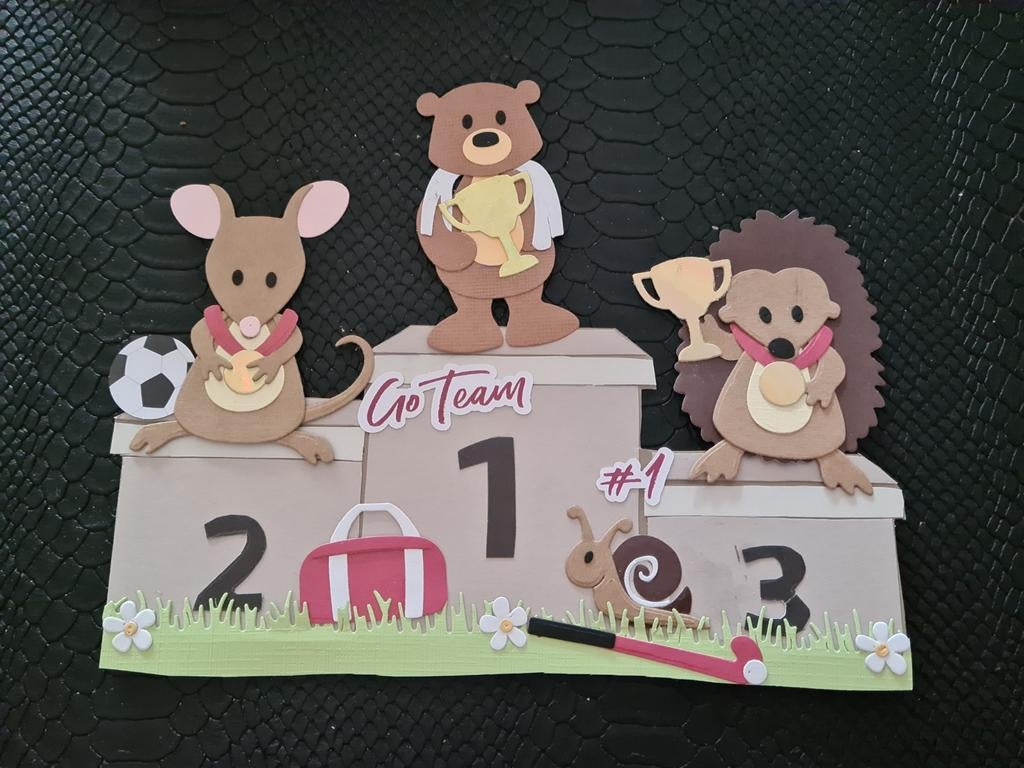 Set 8 stansjes, Hobby en Vrije tijd, Kaarten | Zelf maken, Ophalen of Verzenden, Nieuw, Dieren, Pons of Mal