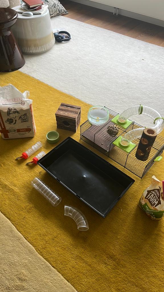 Hamster kooi met toebehoren, Dieren en Toebehoren, Knaagdieren en Konijnen | Hokken en Kooien, Zo goed als nieuw, Kooi, Minder dan 60 cm