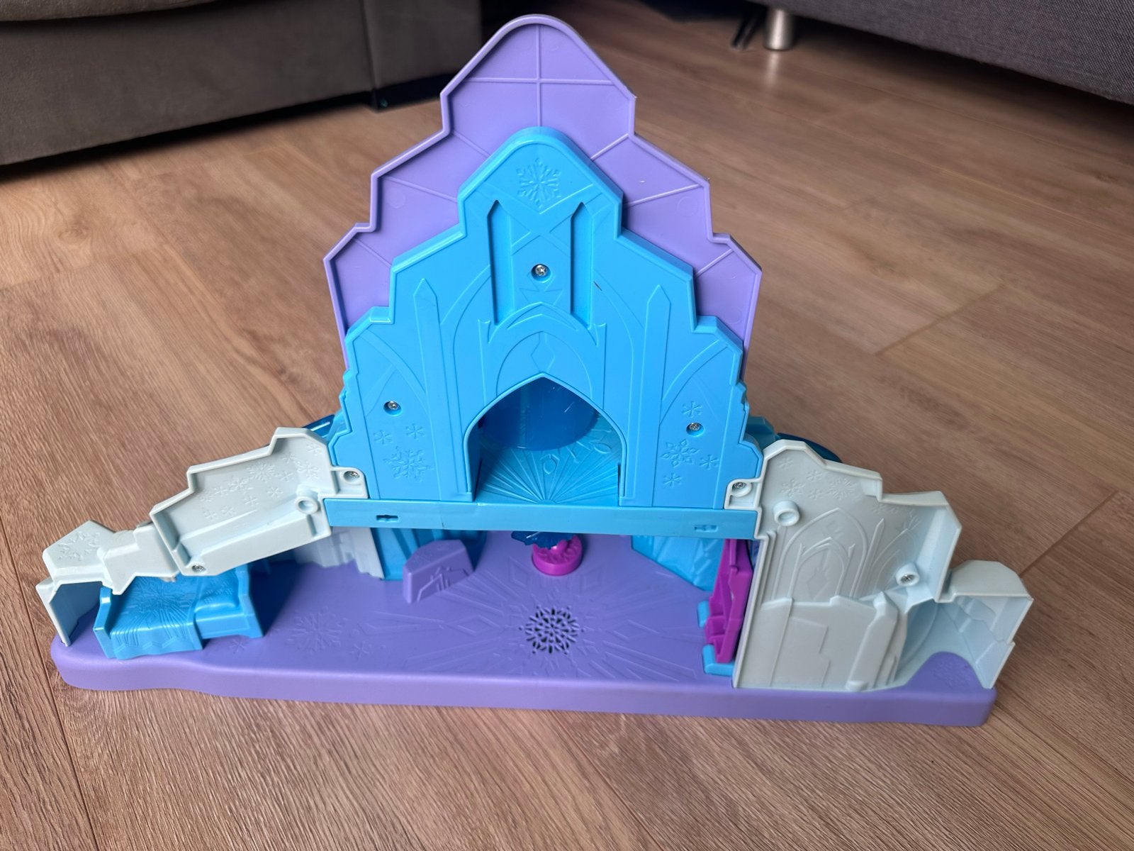 Disney Frozen Speelset met Kasteel en Slee, Ophalen, Gebruikt