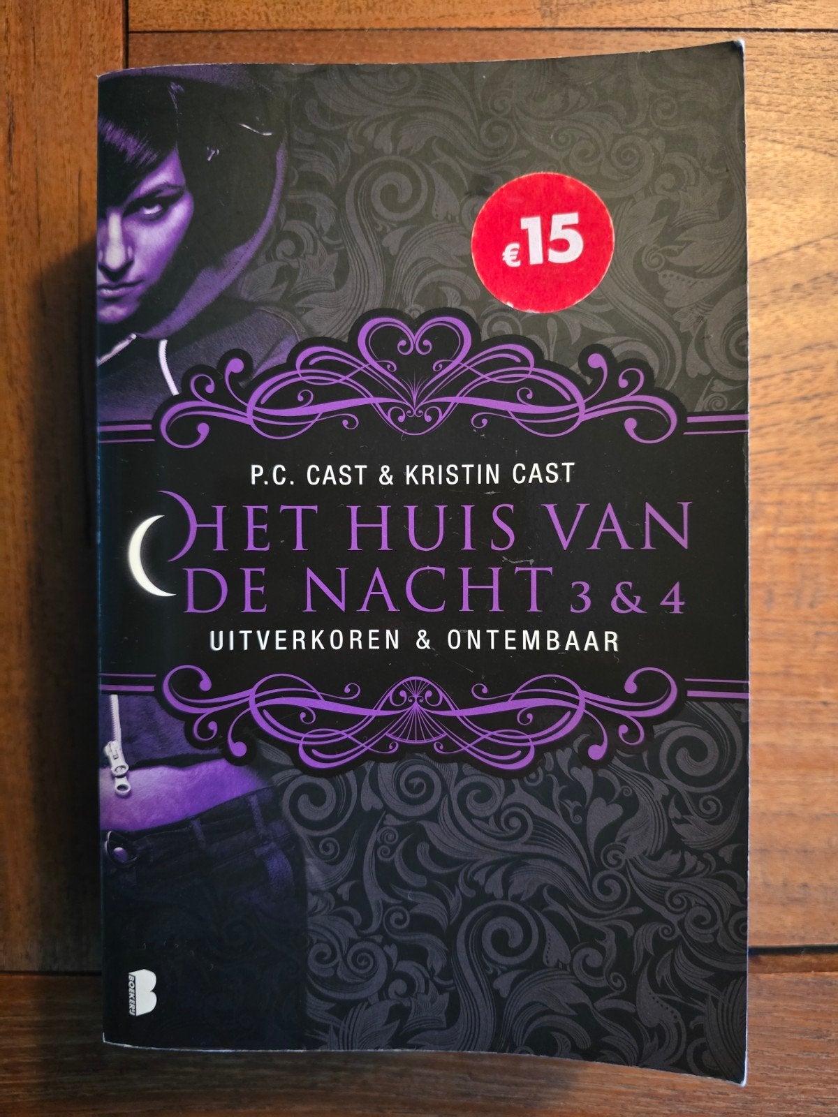 Het Huis van de Nacht 3 & 4 - Uitverkoren & Ontembaar, Boeken, Ophalen of Verzenden, Zo goed als nieuw, P.C. Cast & Kristin Cast