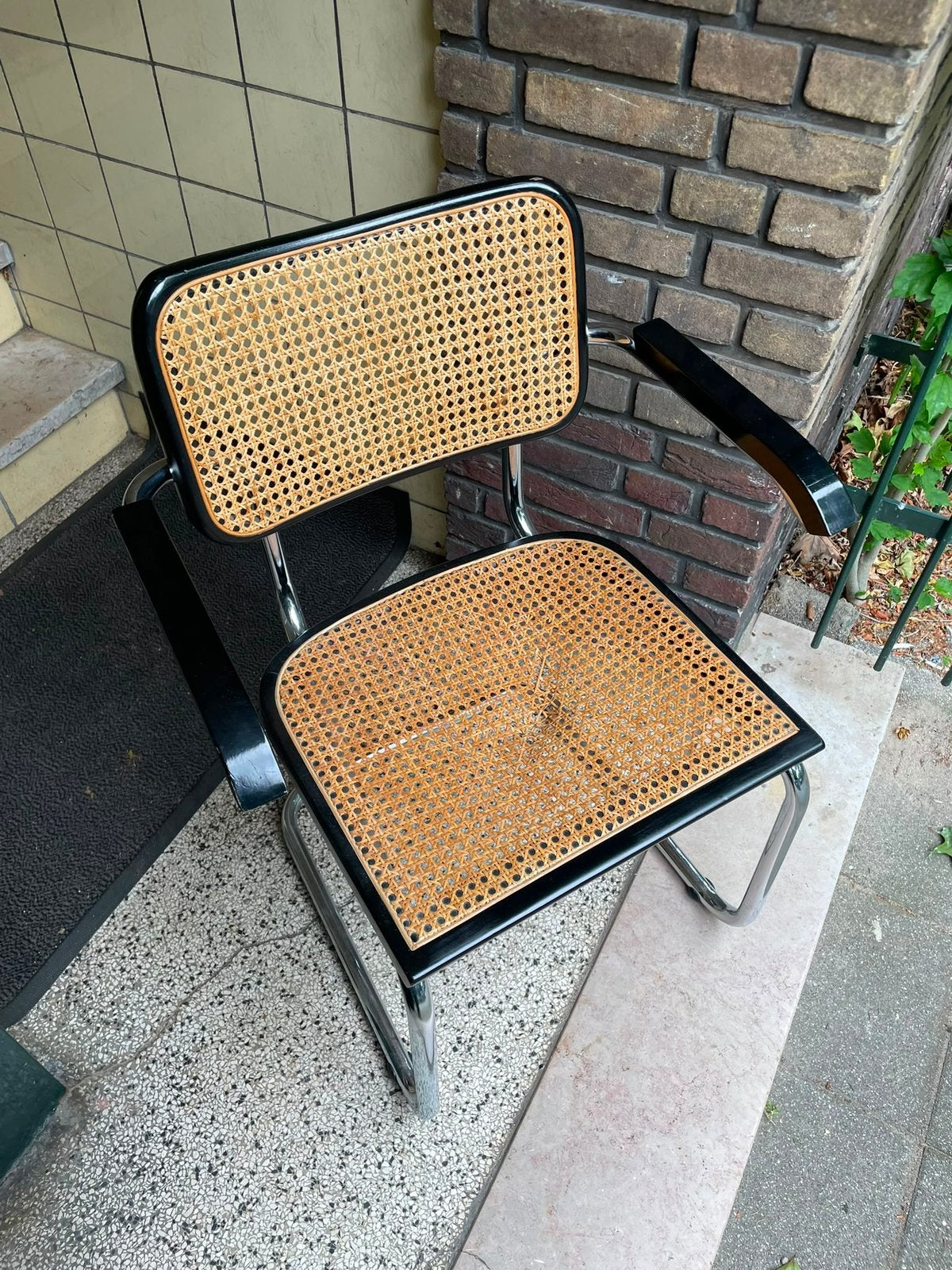Stoel Thonet Marcel Breuer buisframe webbing riet, Ophalen