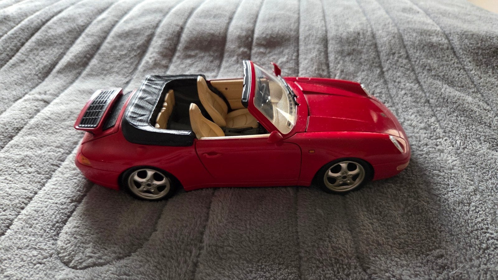 Porsche 911 Carrera 1:18 modelauto - Rood, Verzenden, Bburago
