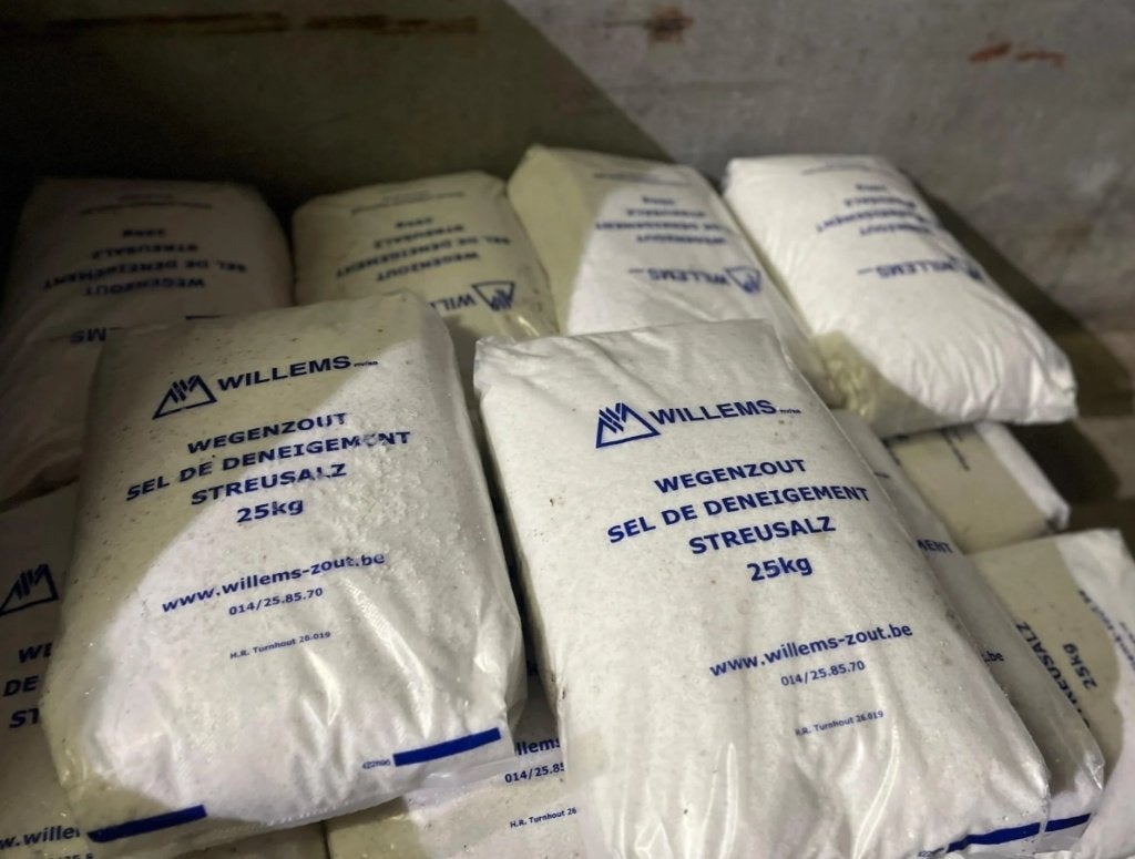Strooizout, Wegenzout. Halve pallet, Ophalen, Nieuw