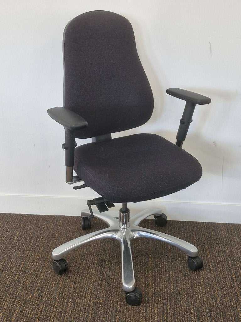 Ergonomische bureaustoelen met oa 3D armleggers (20 beschik), VST, Zwart, Ophalen of Verzenden, Zo goed als nieuw