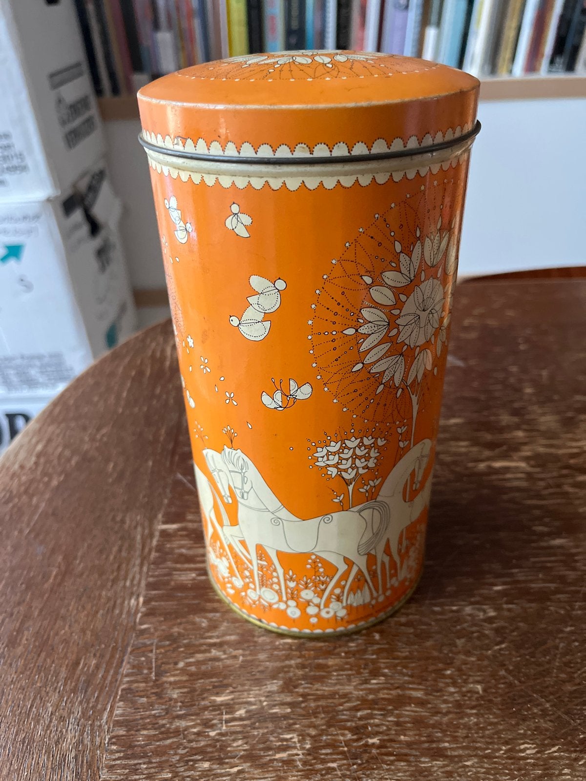 Vintage Oranje Blik verkade met Illustraties, Ophalen of Verzenden