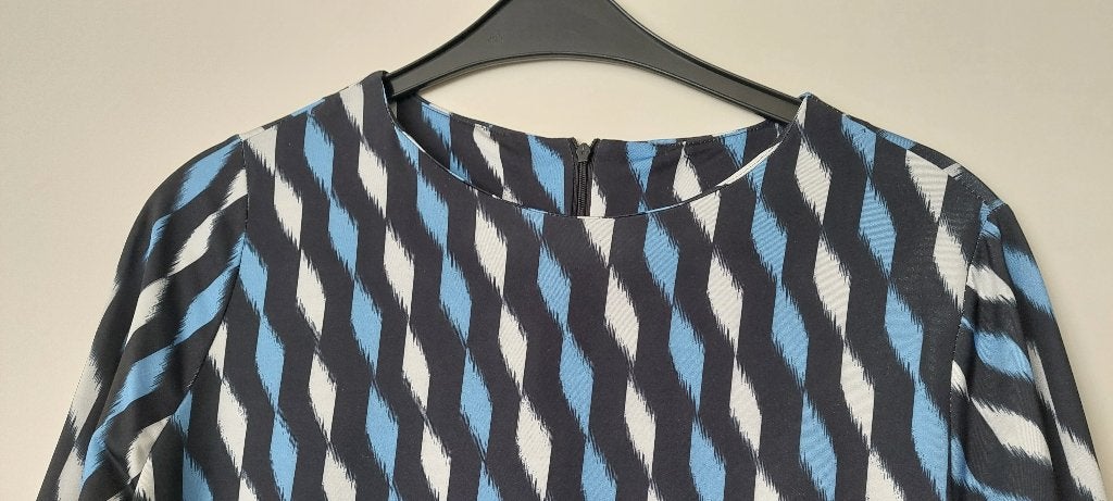 Elvira shirt, Blauw, Maat 42/44 (L), Ophalen of Verzenden, Zo goed als nieuw