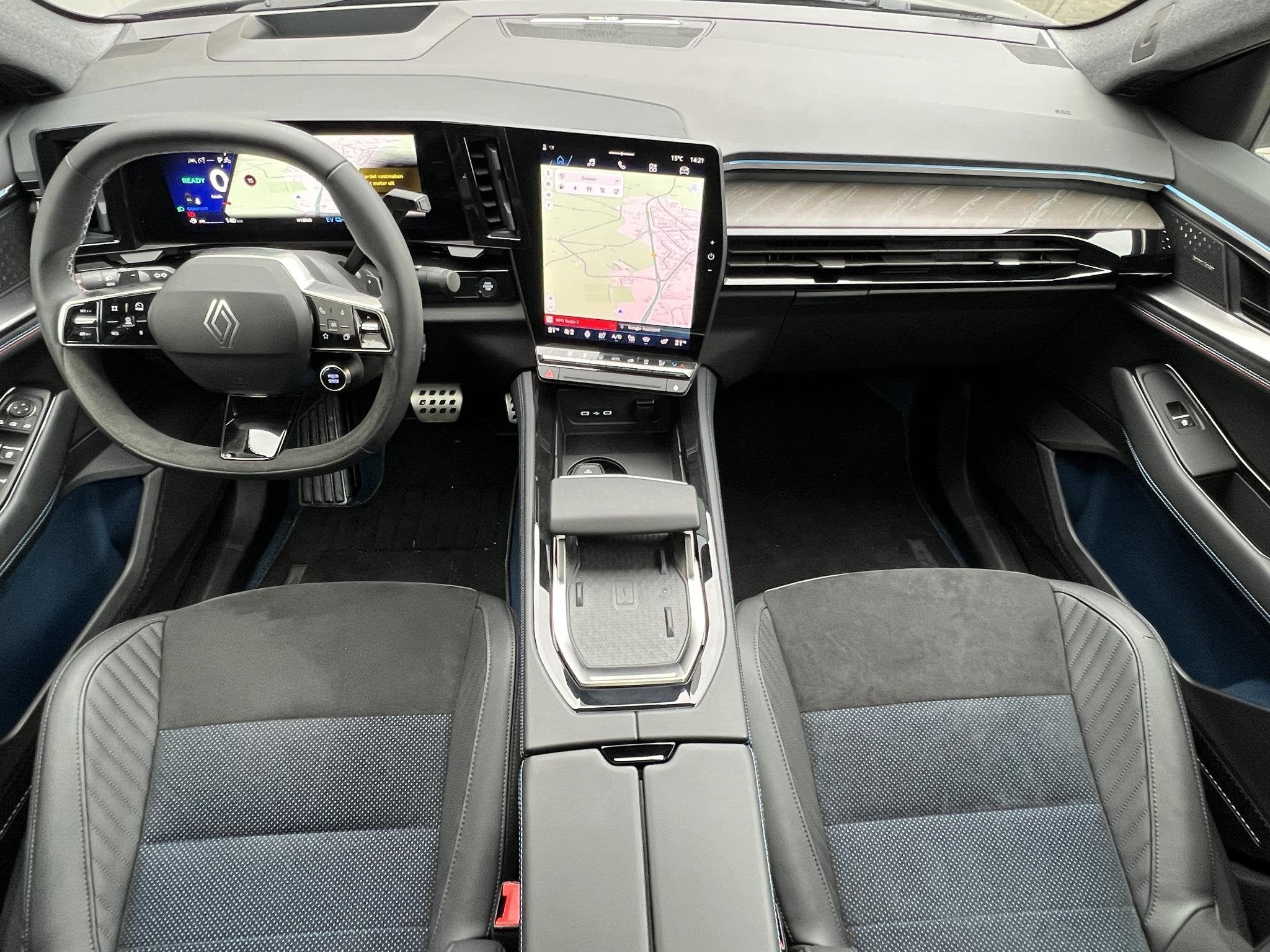Renault Rafale 1.2 E-Tech 4x4 plug-in hybrid 300 atelier Alp, Auto's, Automaat, Dealer onderhouden, Gebruikt, 1199 cc