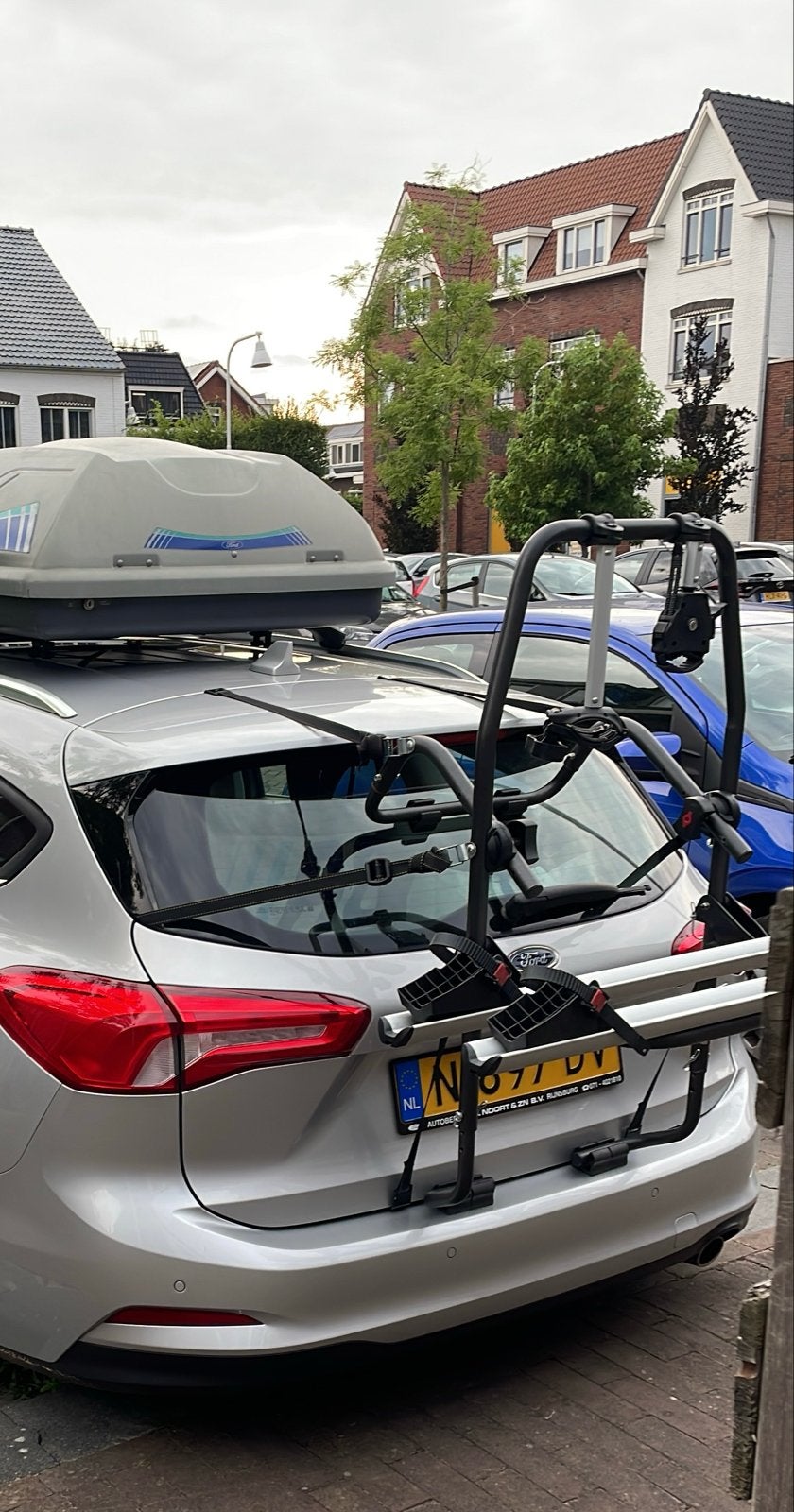 Menabo Stand Up 2, Achterklep Fietsendrager (geen trekhaak!), Ophalen, 2 fietsen, Zo goed als nieuw, Achterklepdrager
