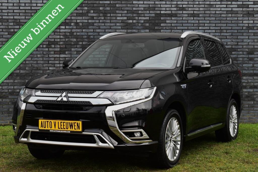 Mitsubishi Outlander 2.4 PHEV Diamand Edition 360º CAMERA/L, Auto's, Automaat, Euro 6, 4 cilinders, Zwart