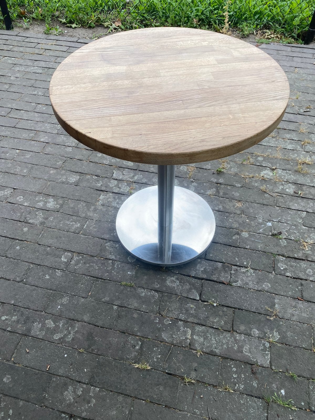 Bistrotafeltje rond met rvs poot, Ophalen, Gebruikt, Horeca, Rond