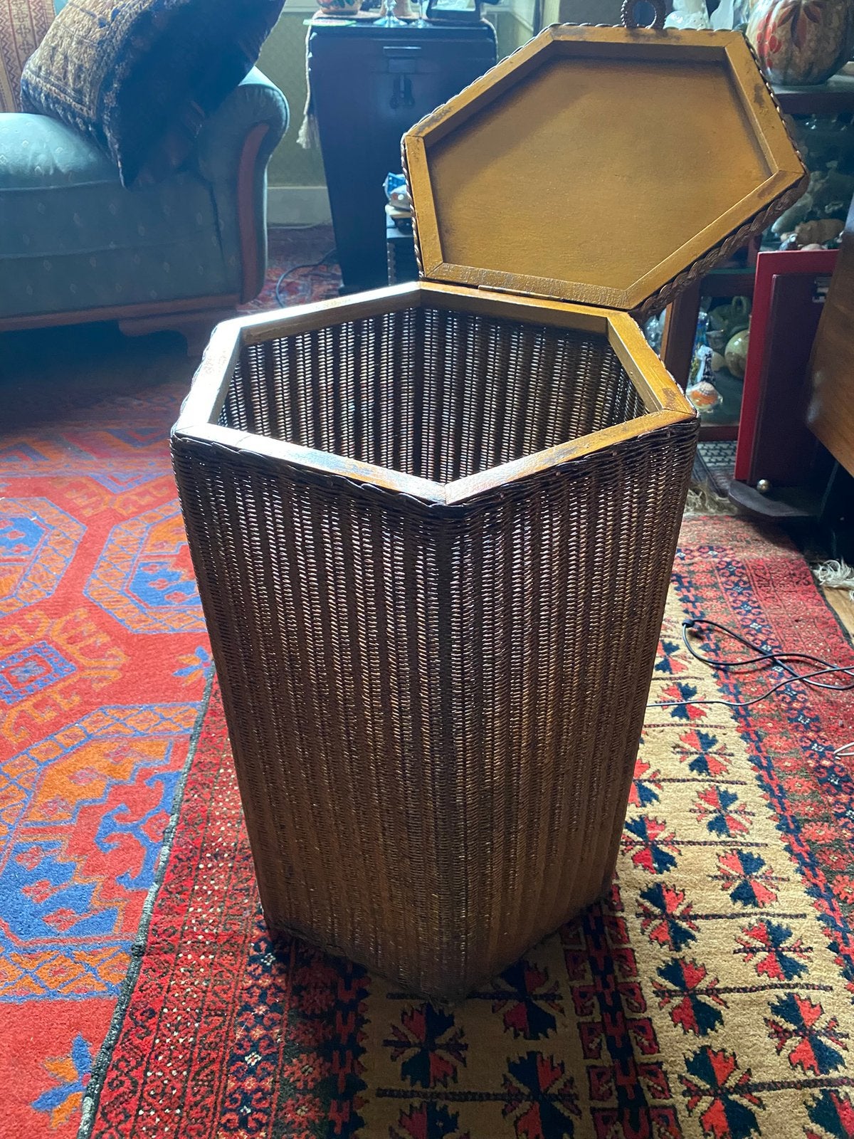 Antieke lloyd loom wasmand / mand / bijzettafel jaren 30, Ophalen of Verzenden