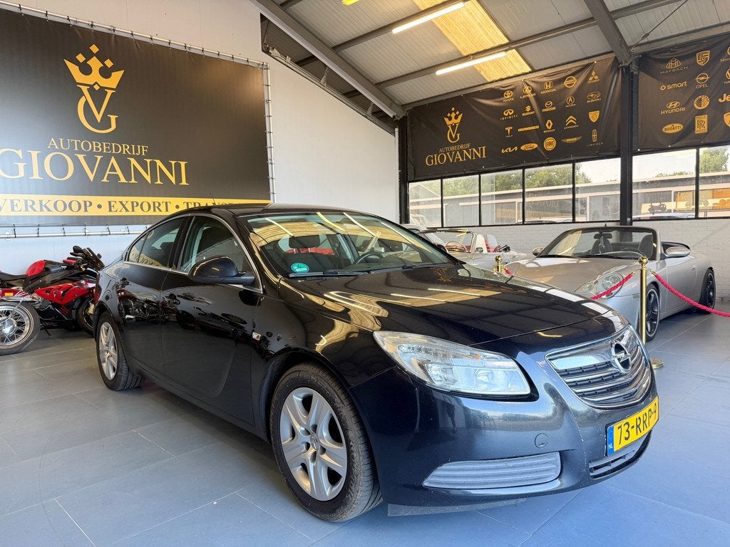 Opel Insignia 2.0 CDTI EcoFLEX Edition export, Auto's, Opel, Euro 5, 4 cilinders, Zwart, Bedrijf