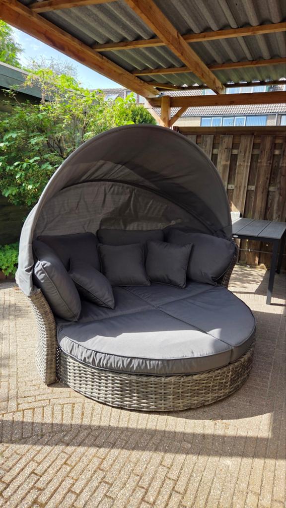 Lounge-eiland / zonne-eiland met kap incl. kussens &  hoes, Ophalen, Gebruikt, Wicker
