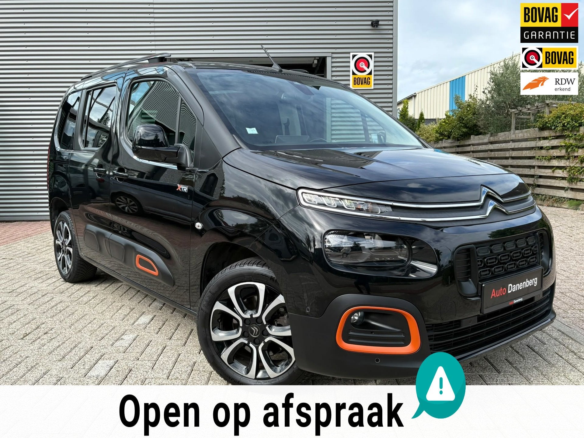 Citroen Berlingo XTR ! WEINIG KM! NIEUWSTAAT PANO,CAMERA,HEA, Auto's, Dealer onderhouden, Zwart, 1199 cc, 1298 kg