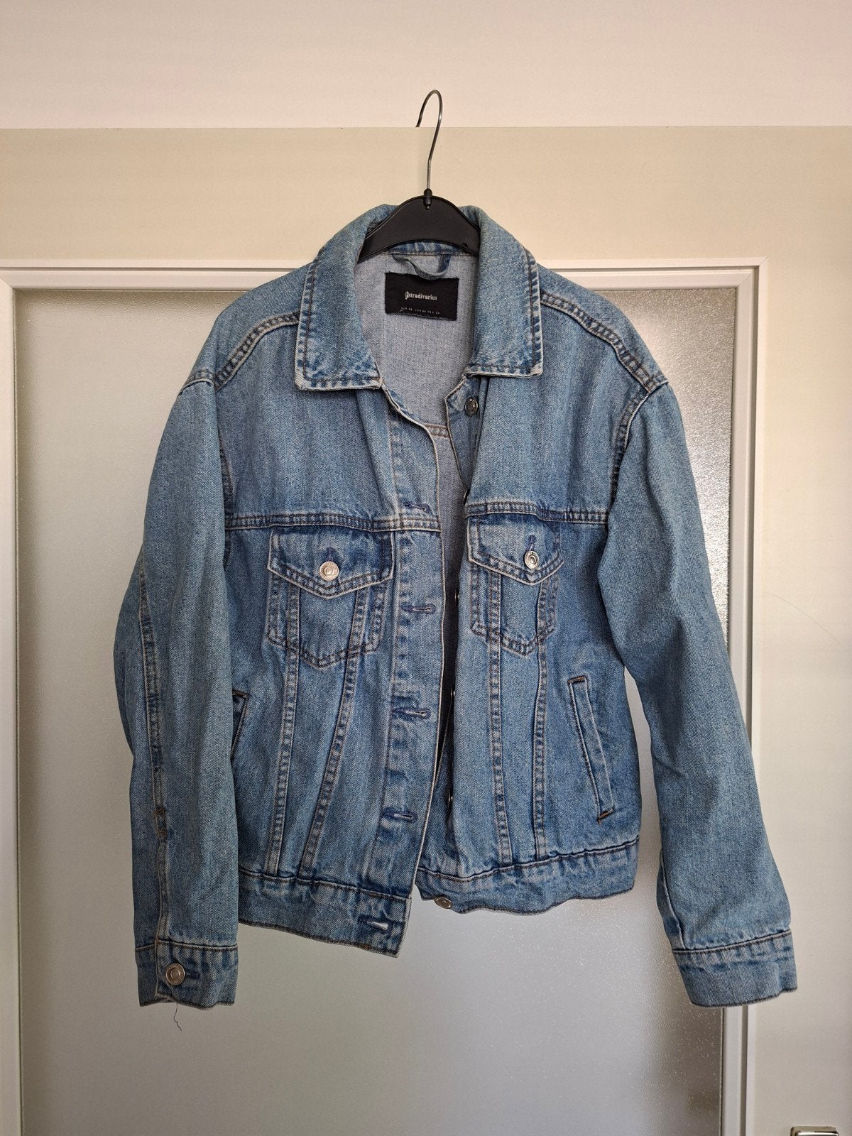 Stradivarius spijkerjasje - Maat XS, Ophalen, Blauw, Zo goed als nieuw, Maat 34 (XS) of kleiner