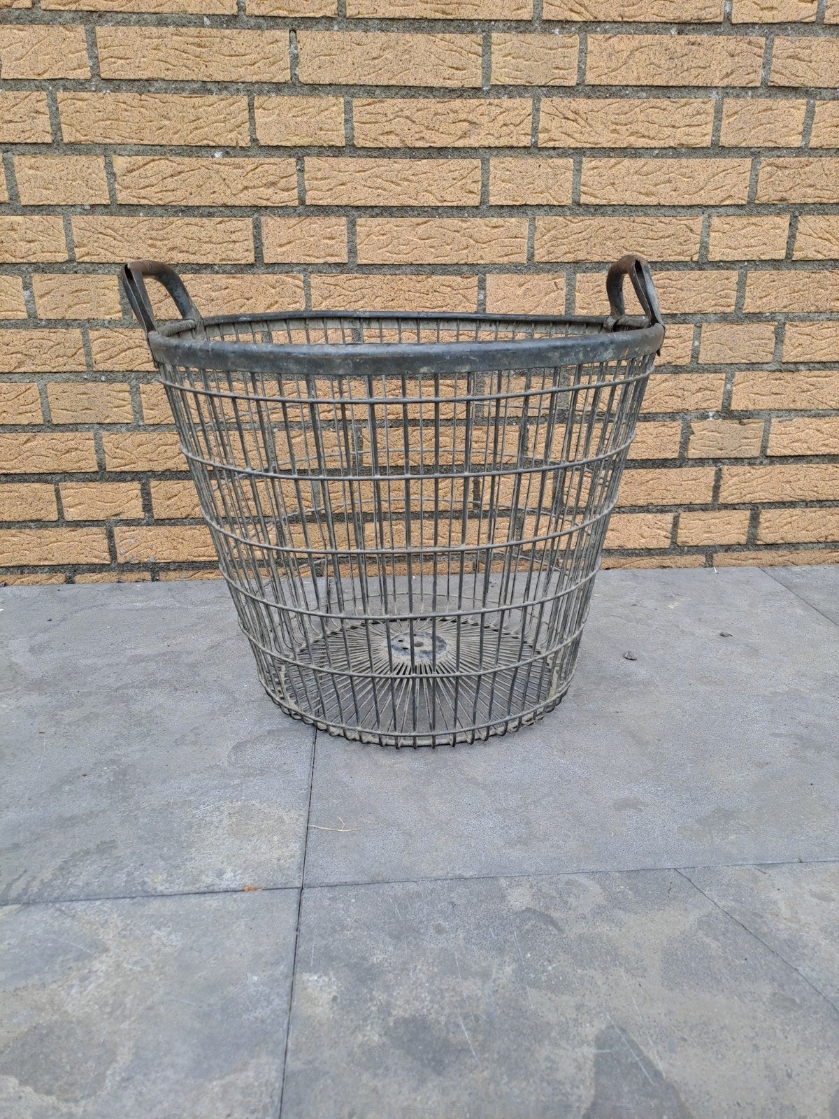 Vintage metalen aardappelmand met stervormige bodem, Ophalen