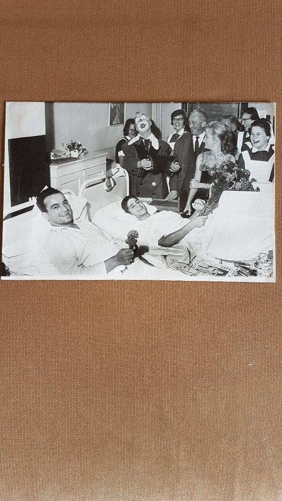 Circus /unieke foto Dominici's na val Circus Sarrasani 1963, Ophalen of Verzenden, Gebruikt