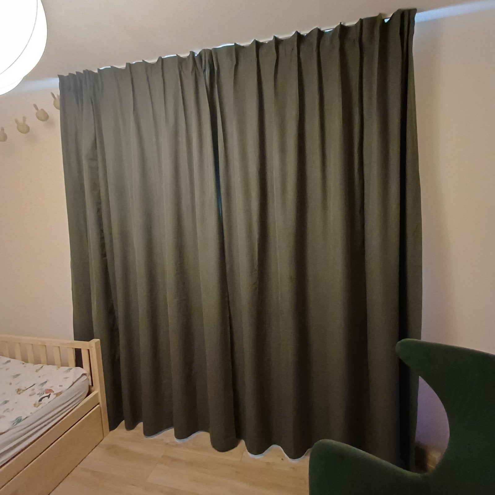 IKEA Verduisterende Gordijnen groen - 200x238cm, Huis en Inrichting, Stoffering | Gordijnen en Lamellen, Ophalen of Verzenden