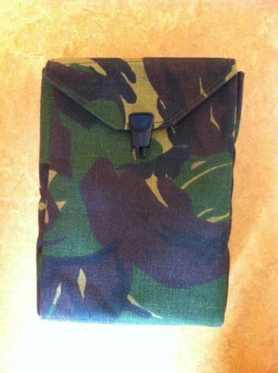 Militair tasje zonder riem, Verzamelen, Niet ingevuld, Niet ingevuld, Ophalen of Verzenden, Nederland