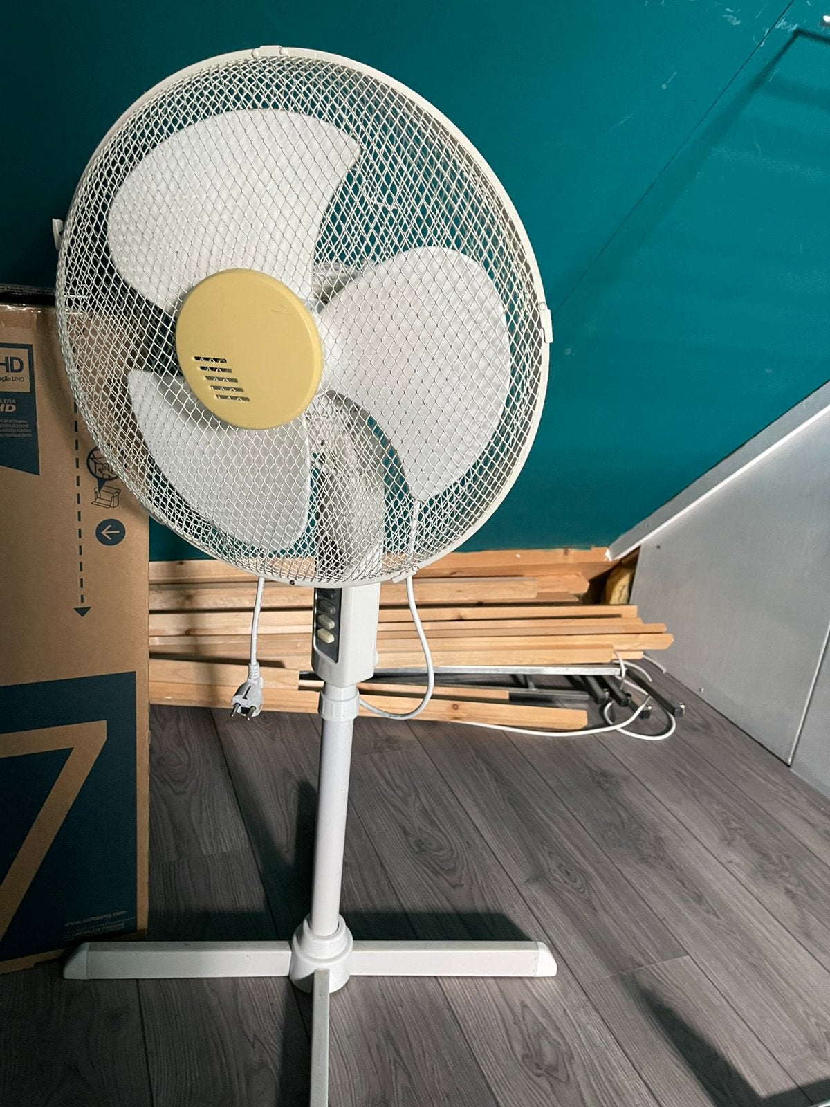 Gebruikt: staande ventilator (draait niet), Witgoed en Apparatuur, Ventilatoren, Ophalen of Verzenden, Gebruikt, Statiefventilator