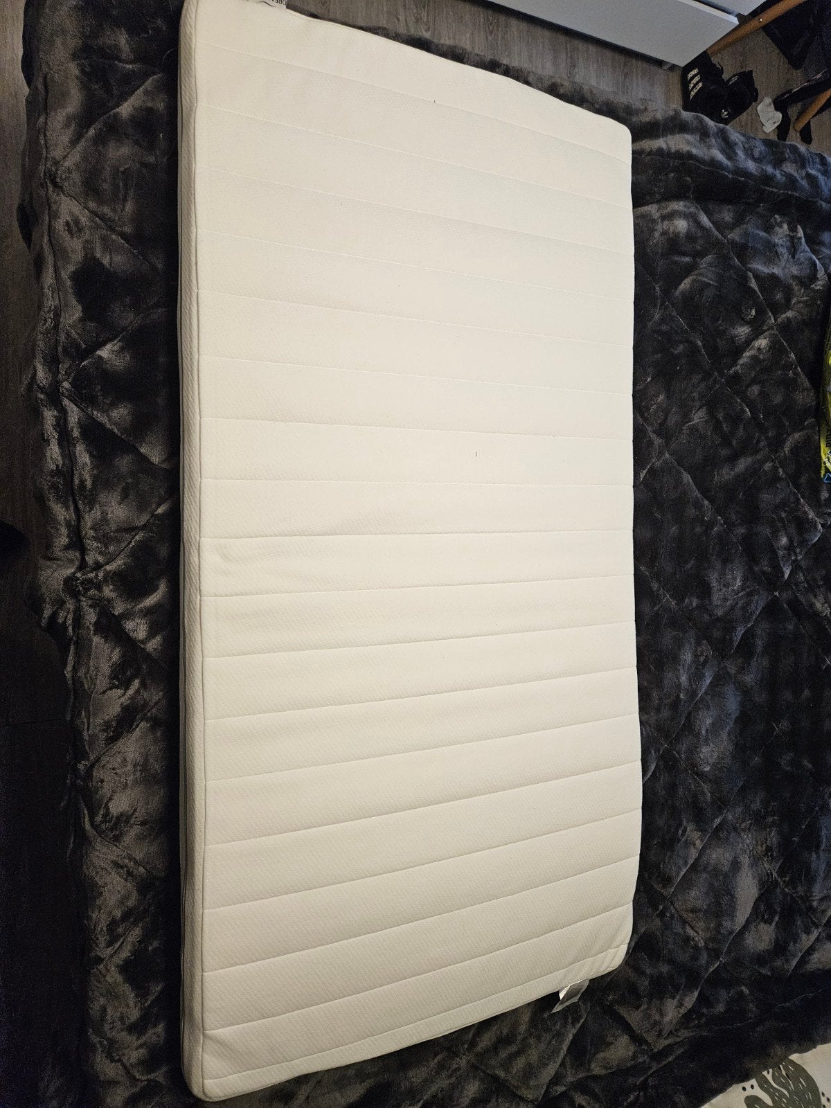 Peuterbed set 70x140 met 2 dekbedden en diverse hoezen, Ophalen, Gebruikt, Jongetje of Meisje, Wit