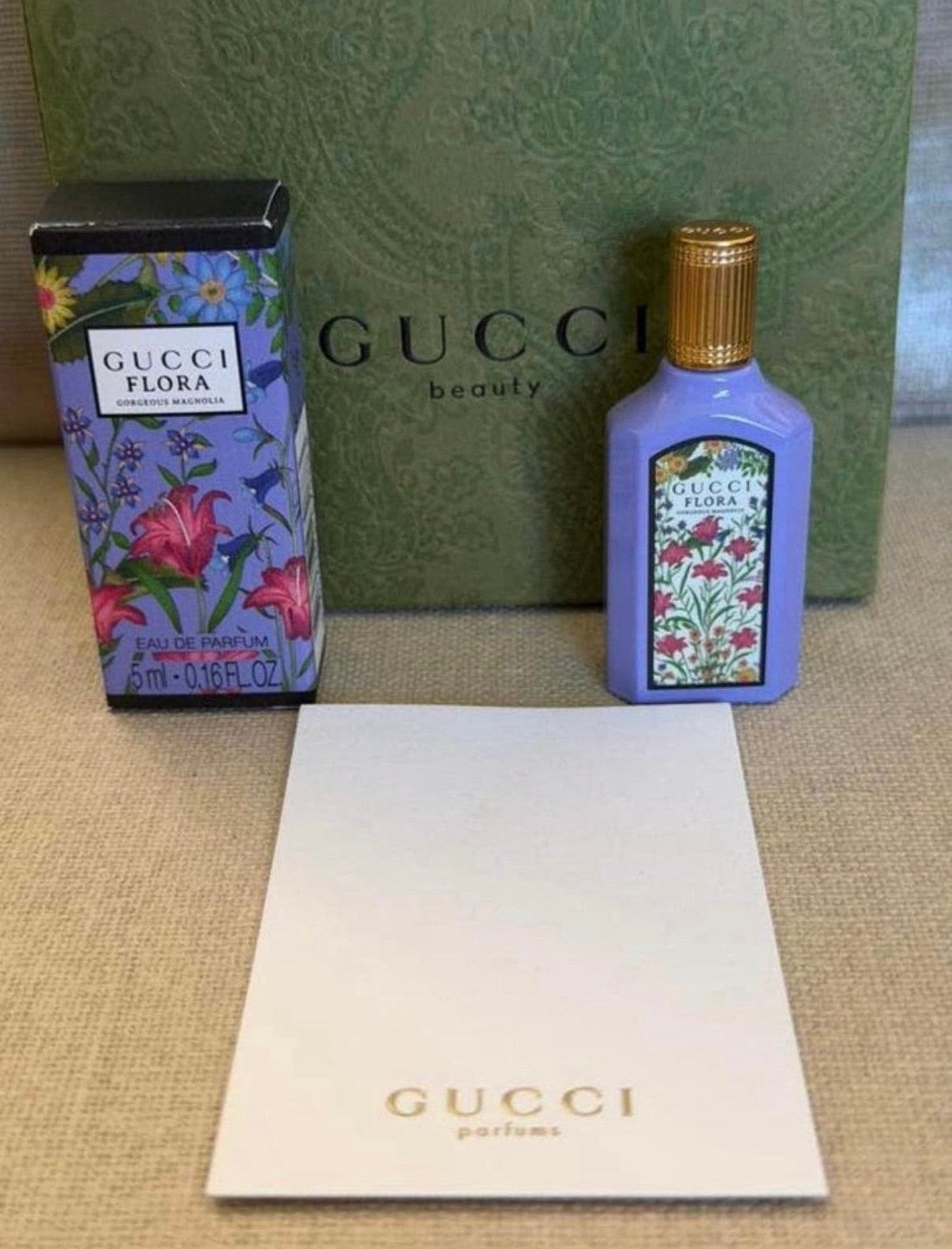 Miniatuur Gucci Flora Gorgeous Magnolia 5 ml edp nieuw, Verzenden, Nieuw, Miniatuur, Gevuld