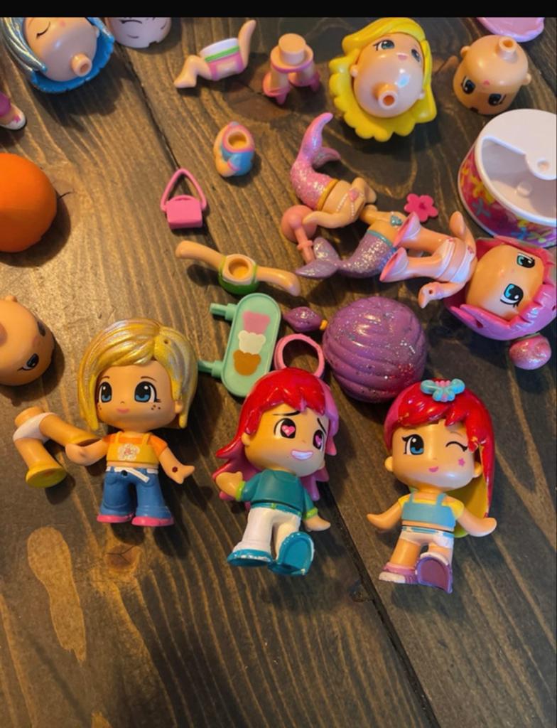 Pinypon speelset met poppetjes en accessoires, Kinderen en Baby's, Speelgoed | Poppen, Ophalen of Verzenden, Gebruikt, Overige typen